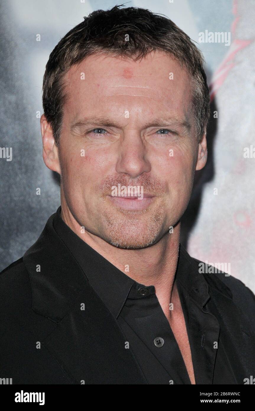 Michael Shanks au « Red Riding Hood », première de Los Angeles, au théâtre chinois de Grauman à Hollywood, Californie. L'événement a eu lieu le lundi 7 mars 2011. Photo par: SBM / PictureLux - Tous droits réservés - référence de dossier # 33984-1832SBMPLX Banque D'Images