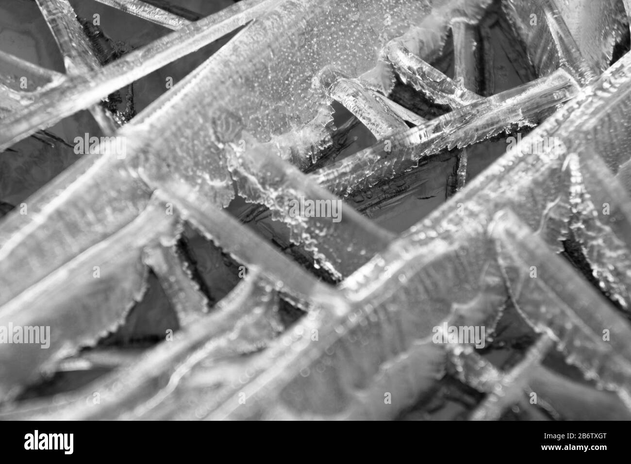 Texture de la surface de glace. Fond de la texture de la glace et de la neige. Surface de glace rayée abstraite. Eau gelée fond d'hiver. Banque D'Images