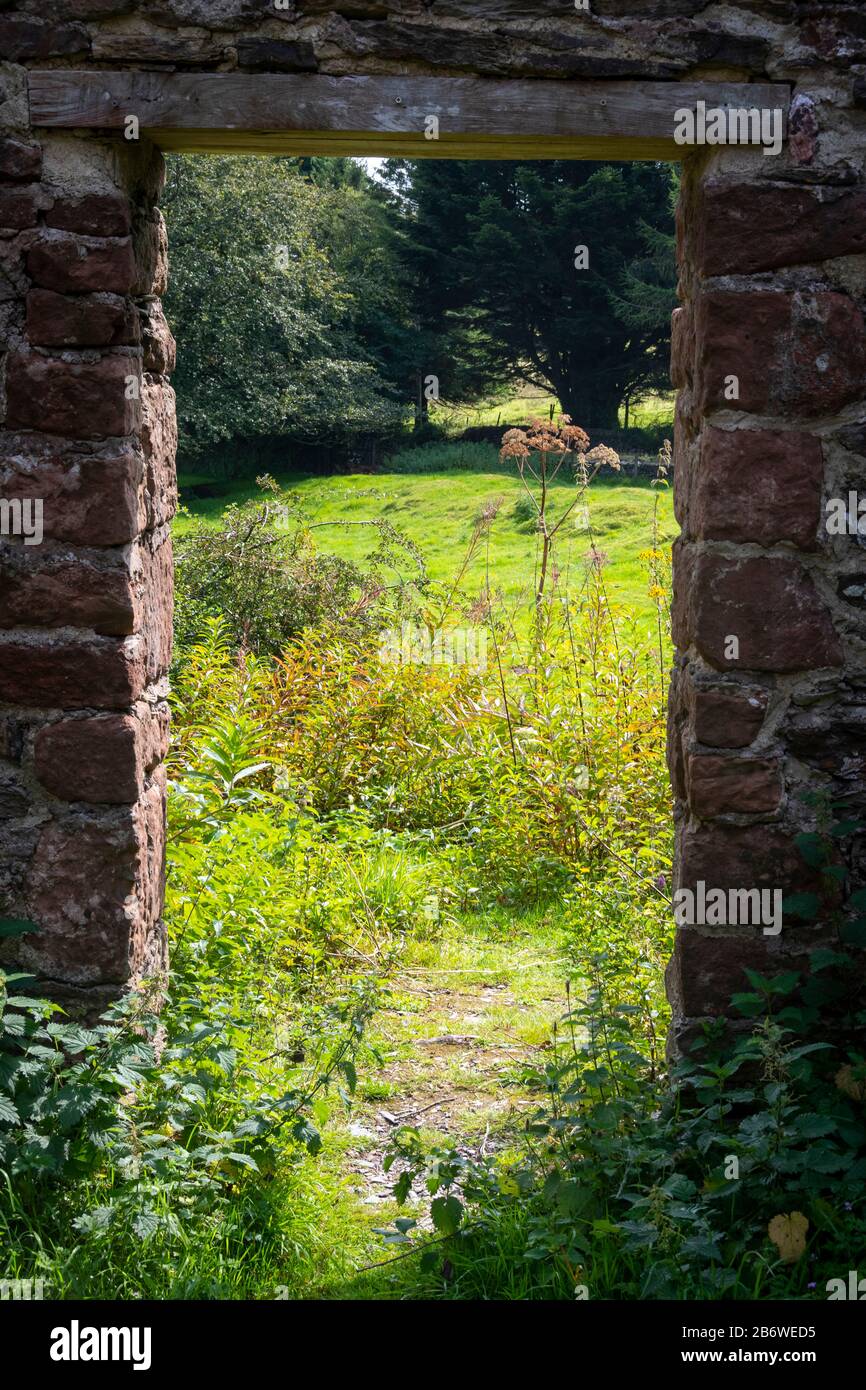 Ruines De L'Édifice En Pierre, Chemin De Fer Minier De Somerset Ouest Incline Winding House, Brendon Hills, Parc National D'Exmoor, Somerset, Angleterre Banque D'Images