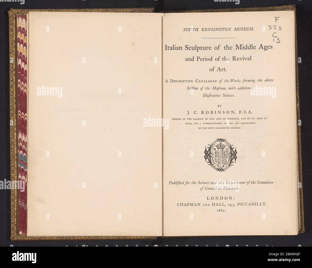 Sculpture italienne des âges moyens et période de la renaissance de l'art un catalogue descriptif des œuvres formant la section ci-dessus du musée (objet de titel op) Sculpture italienne des âges moyens et période de la renaissance de l'art un catalogue descriptif des œuvres formant la section ci-dessus du musée (objet titre) Type d'objet: Livre Numéro d'article: RP-F-2001-7 -64 Inscriptions / marques: Inscription, recto couverture avant, manuscrit sur autocollant: 'Science et art du Comité du Conseil de l'éducation. Le prix de la reine. Livres. Bristil School of Art. Présenté à George Rodey pour suc Banque D'Images