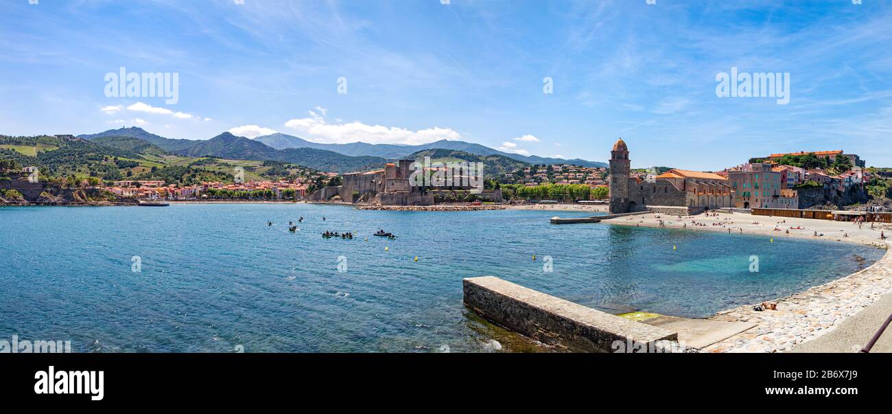 Panorama de Collioure, France, vue depuis l'entrée du port Banque D'Images