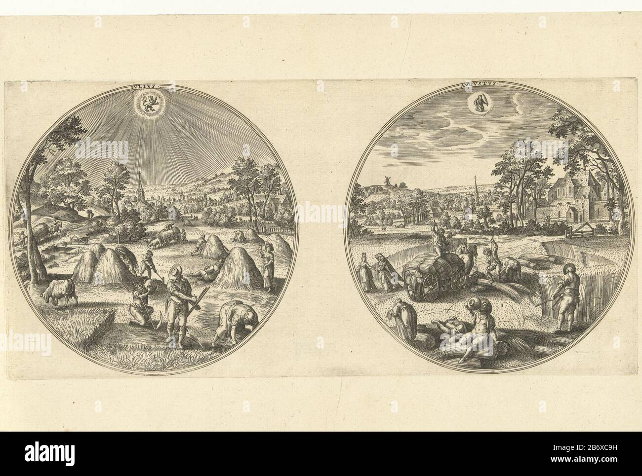 Juli en augustus de twaalf maanden (servietitel) Deux tables rondes avec paysages d'été et scènes d'été. A gauche en juillet, fauchant le foin ou le mois. Hacher et tondre l'herbe au centre. Les hommes de récolte apportent l'herbe fauchée à la grange. Haut centre de la constellation du Lion. En août dernier, le mois de la récolte. Maïs de récolte central. Les camions de récolte apportent du grain à la grange. Certains agriculteurs ont raison de se reposer. Haut du milieu la constellation de la Vierge, L'imprimé fait partie d'une série des douze maanden. Fabricant : Print Maker: Adriaen Collaertnaar design: Hans Boluitgever: Hans LuyckPlaats de fabrication: Antwerpen Banque D'Images