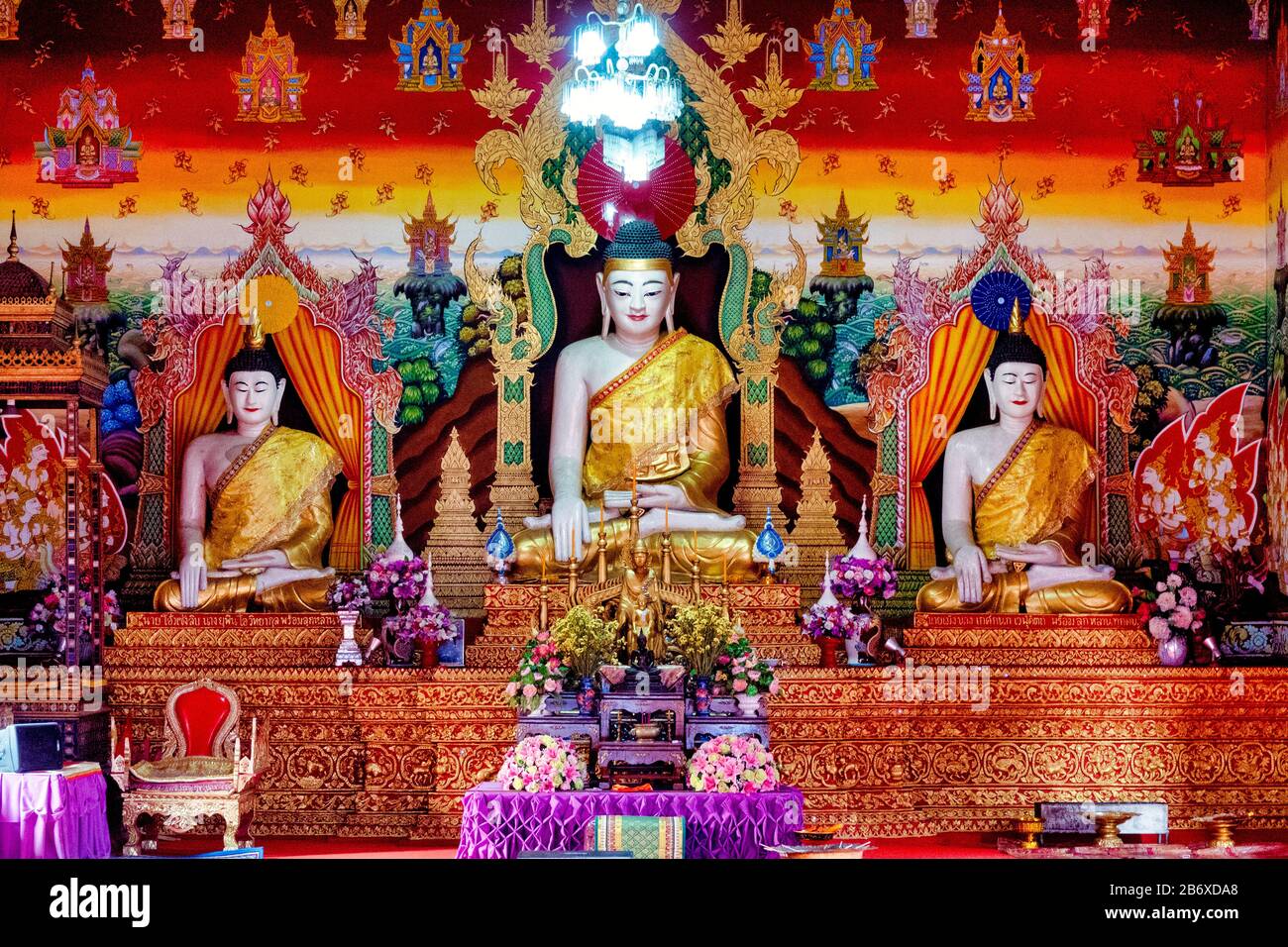 Bouddha À Wat Chetawan, Chiang Mai, Thaïlande Banque D'Images Bouddha À Wat Chetawan, Chiang Mai, Thaïlande Banque D'Images