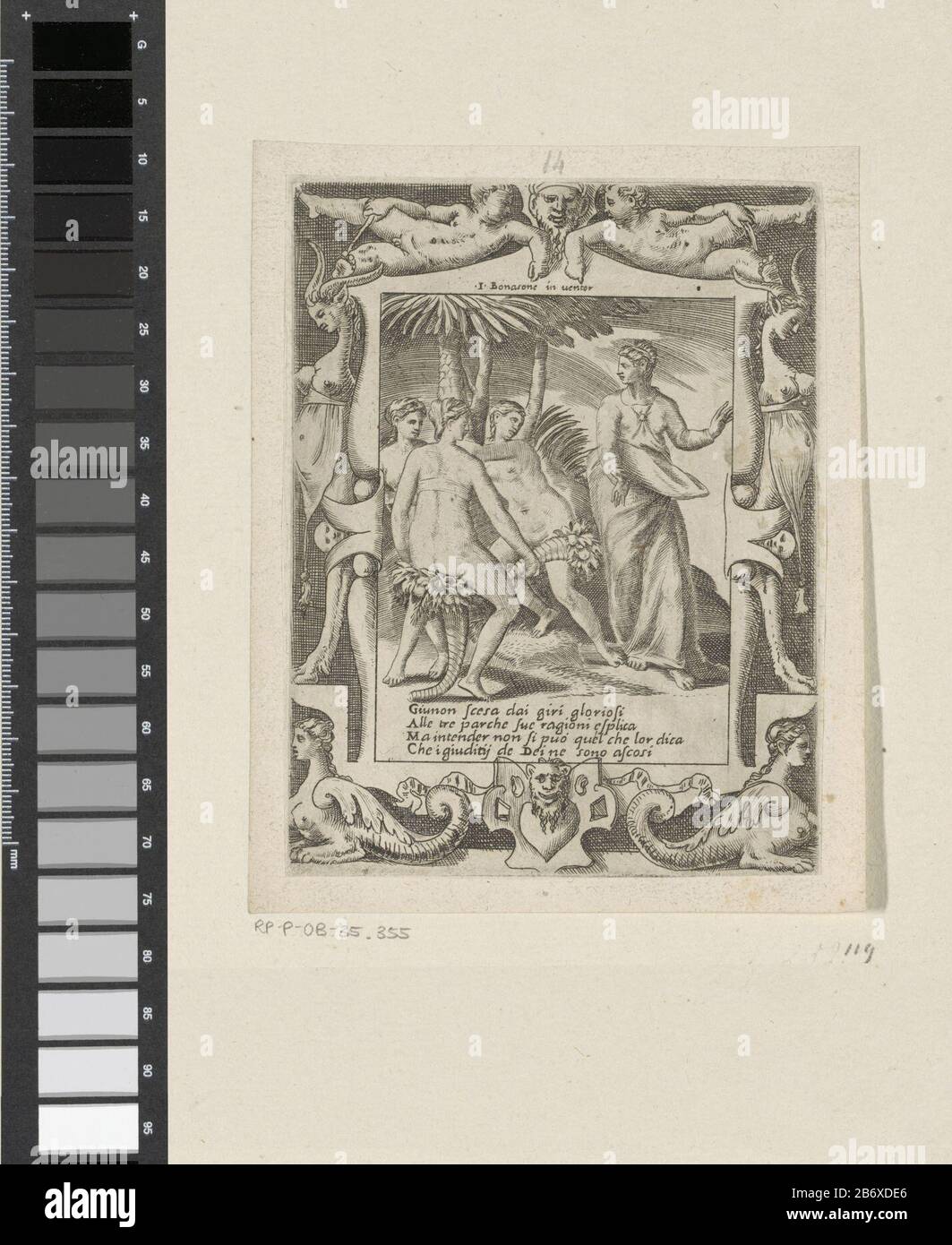 Juno spreekt tegen de Parcae Liefde, woede en jaloezie van Juno (serietitel) Amori sdegni et gielosie di Giunone (serietitel) Juno staat rechts en spreekt tegen de drie Parcae (schikgodinnen) liens. Onder een vierregelig vers in het Italiaans. De voorstelling est gevat dans een sierlijst met putti en sfinxen. Fabricant : fabricant: Giulio Bonasonenaar eigen onwerp van: Giulio Bonasone (vermeld op object)Plaats fabricación: Italië Dating: 1501 - 1580 kenmerken physique: ETS en graviure Material: Papier Techniek: Etsen / graveren (drukprocedé) Dimensions: Plaatrand H: 134 mm × Toelichti Banque D'Images