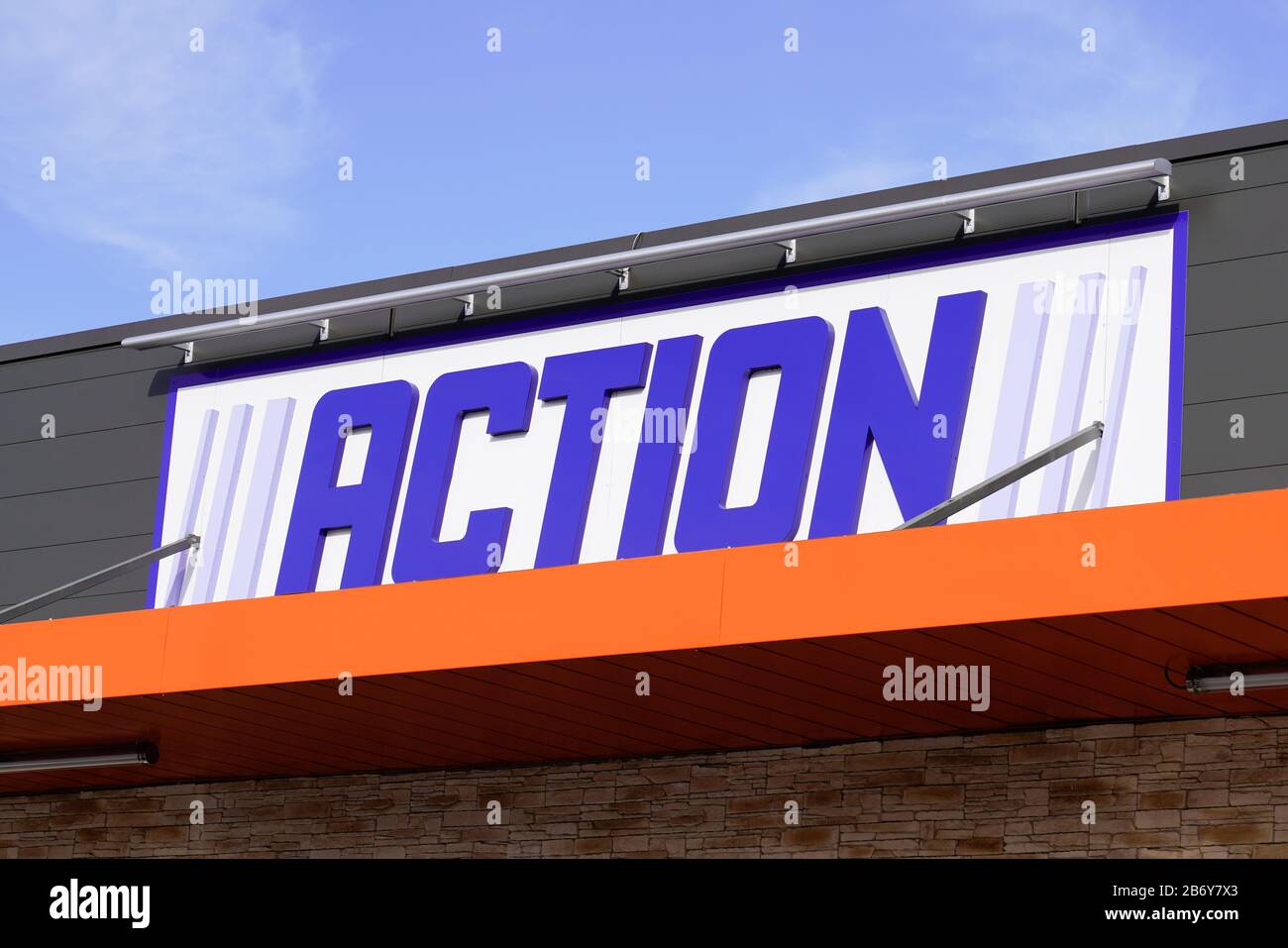 Bordeaux , Aquitaine / France - 11 07 2019 : logo action Store signe Dutch discount store-chain shop low budget superstore Banque D'Images Bordeaux , Aquitaine / France - 11 07 2019 : logo action Store signe Dutch discount store-chain shop low budget superstore Banque D'Images
