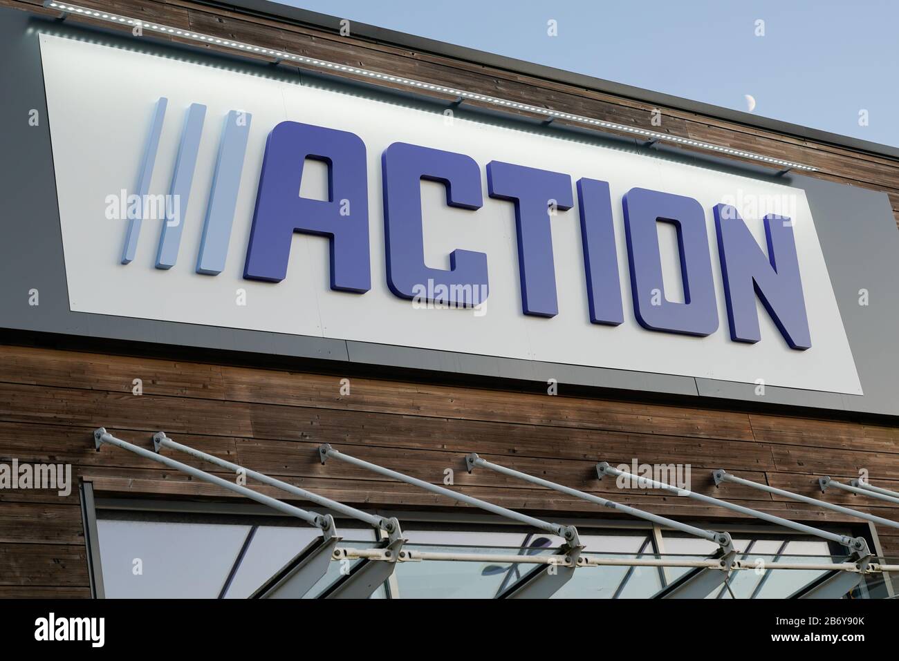 Bordeaux , Aquitaine / France - 12 04 2019 : logo action boutique boutique signe Banque D'Images Bordeaux , Aquitaine / France - 12 04 2019 : logo action boutique boutique signe Banque D'Images