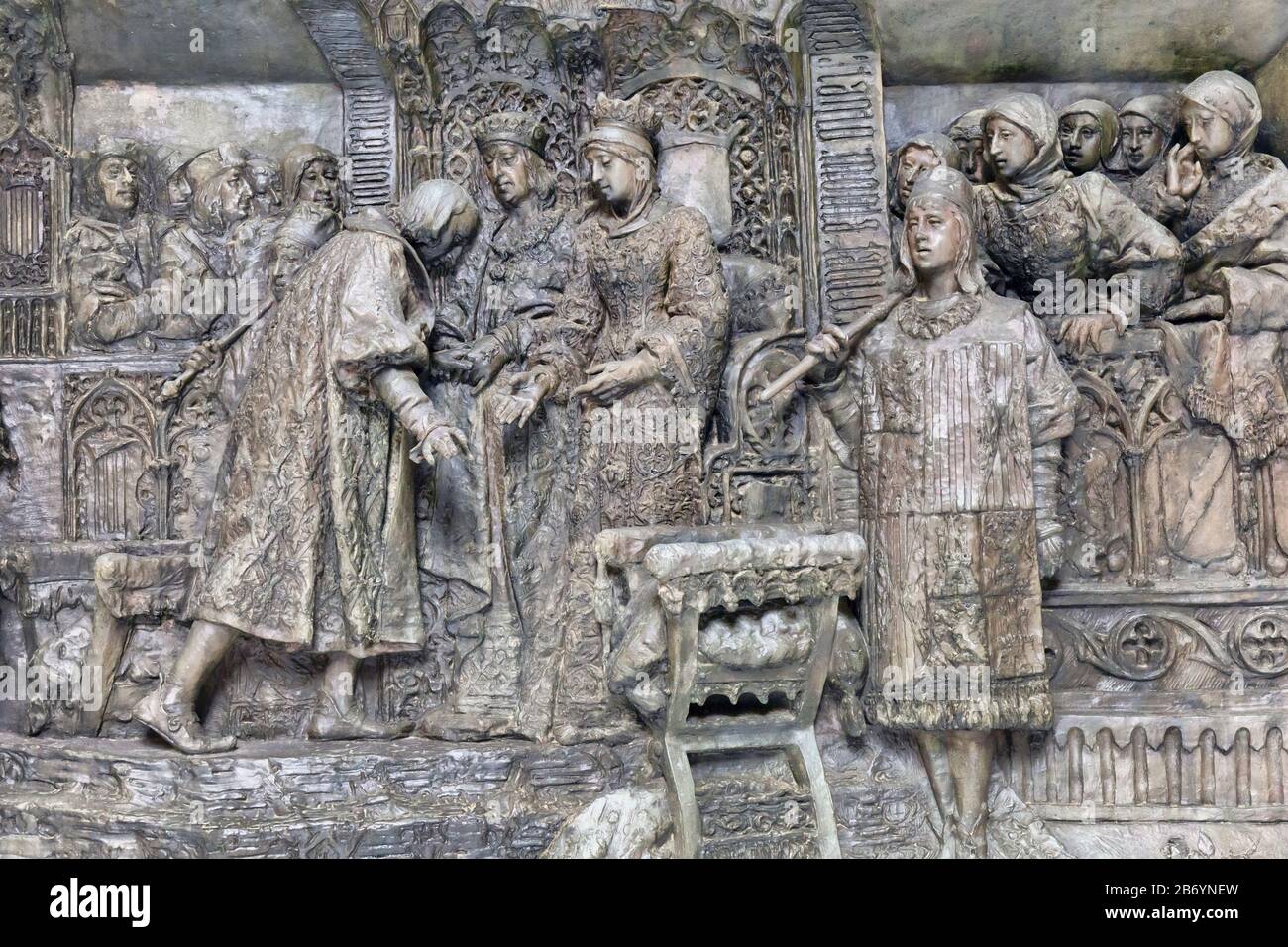 Détail de la présentation de Columbus aux rois catholiques au salon del Tinell à Barcelone. Bronze relief du sculpteur espagnol Antonio Susillo Fern Banque D'Images