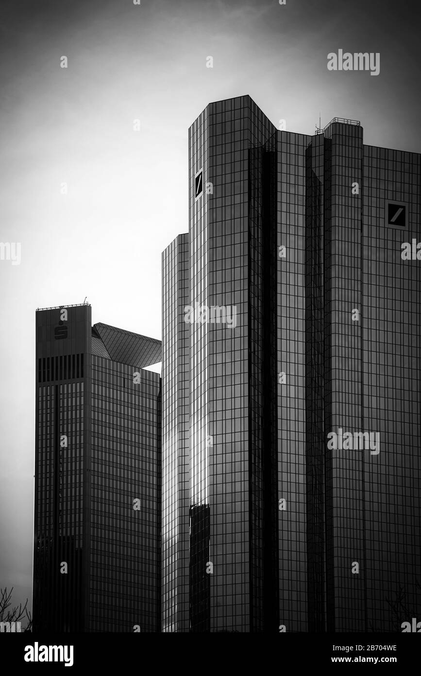 Deutsche Bank Tower À Francfort, Allemagne. Monochrome Banque D'Images