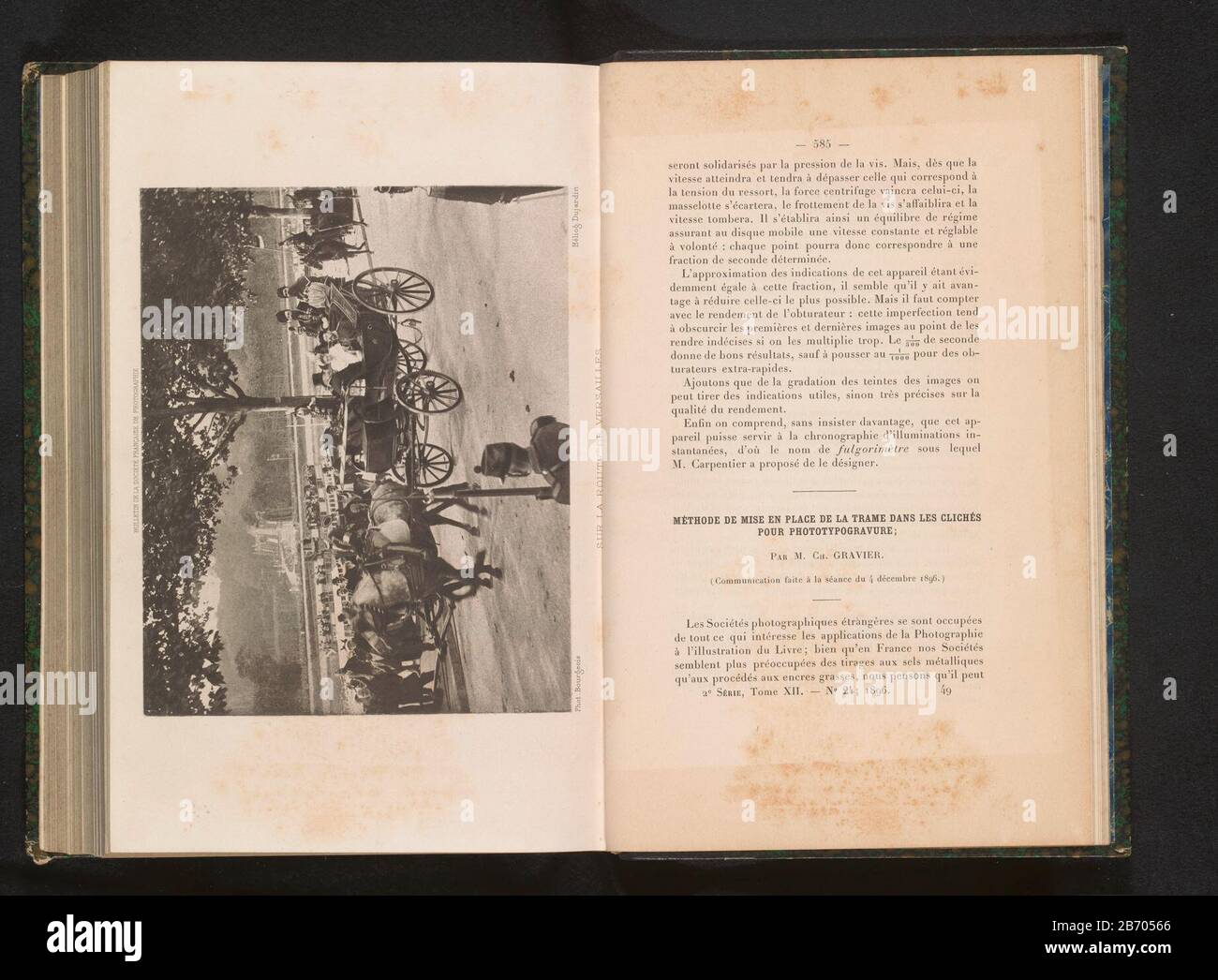 Koets met tsaar Nicolaas II van Rusland en tsarina Alexandra Fjodorovna nabij Versailles sur la route de Versailles (objet op titel) entraîneur avec Tsar Nicholas II de Russie et Tsarina Alexandra Feodorovna près de Versaillessur la route de Versailles (objet titre) Type de bien: Photo omécanique imprimer page Numéro d'article: RP-F 2001-7-1681-22 Fabricant : Photographe: Bourgeois (indiqué sur l'objet) clichémaker: Dujardin (indiqué sur l'objet) Lieu de fabrication: France Date: CA. 1896 matériau: Technique du papier: Dimensions de l'héliographe: Photo: H 131 mm × W 162 mmToelichtPrent à la page 585. Objet Banque D'Images