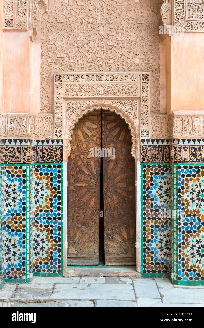 Maroc, Marrakech-Safi (Marrakech-Tensift-El Haouz), Marrakech. Ben Youssef Madrasa, collège islamique du XVIe siècle. Banque D'Images