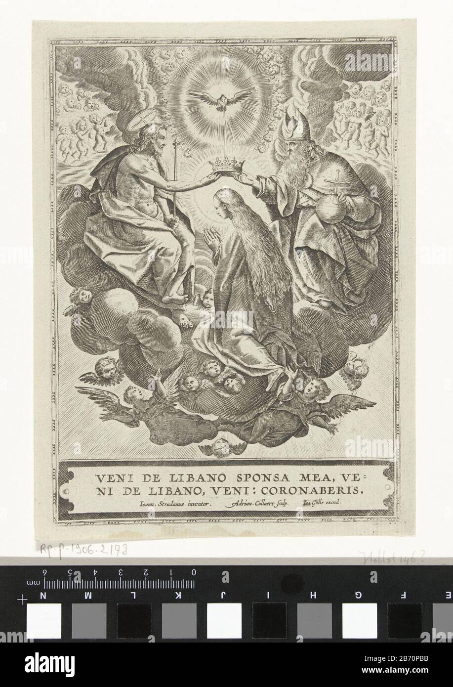 Kroning van Maria Leven van de maagd Maria (servietitel) de maagd Maria knielt. ZE wordt dans de hemel gekroond porte Dieu de Vader en Christus. Boven de kroon de Heilige Geest als duif. Rondom het drietal vliegen engelen. De prent heeft een Latijns onderschrift. De prent est deel van een achttiendelige série sur het leven van de maagd Maria. Fabricant : Plentmaker: Adriaen Collaert (vermeld op object)naar onwerp van: Jan van der Straet (vermeld op object)uitgever: Joannes Galle (vermeld op object)Plaats fabricación: Antwerpen: 1587 - 1591 kenmerken physique: Grasure Material: Papier Tec Banque D'Images