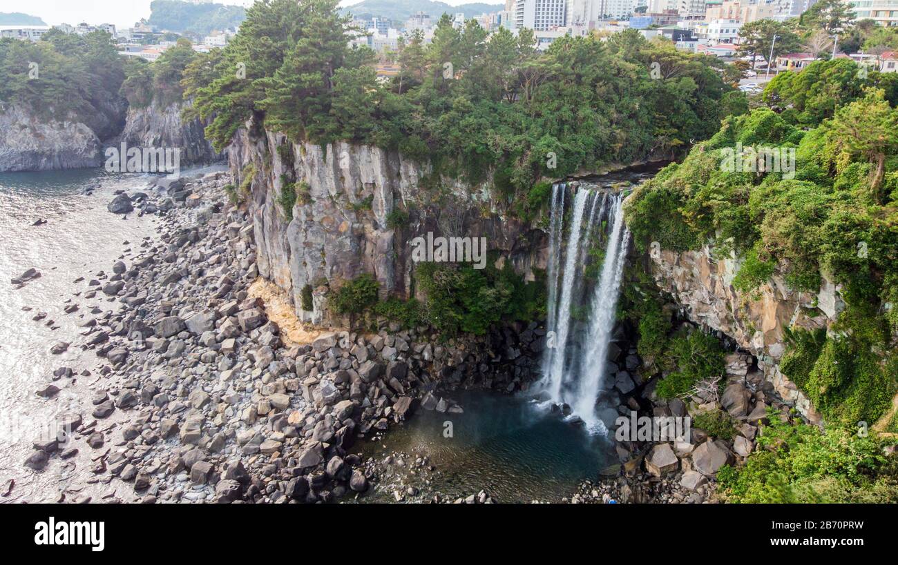 chutes-de-jeongbang-banque-de-photographies-et-d-images-haute