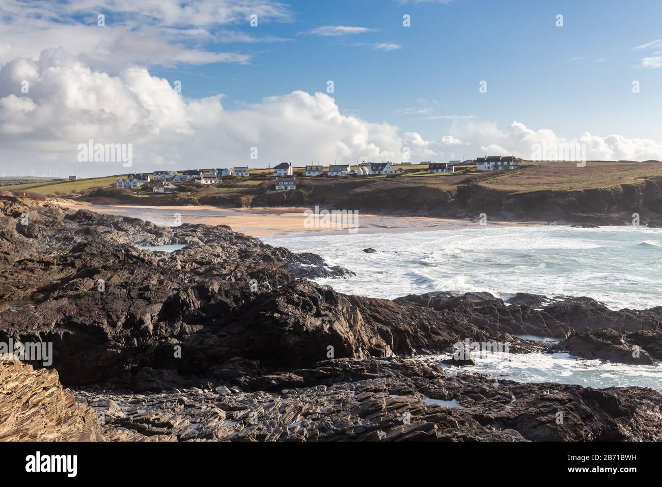 Vue Sur La Baie De Treyarnon Cornwall Angleterre Royaume-Uni Europe Banque D'Images