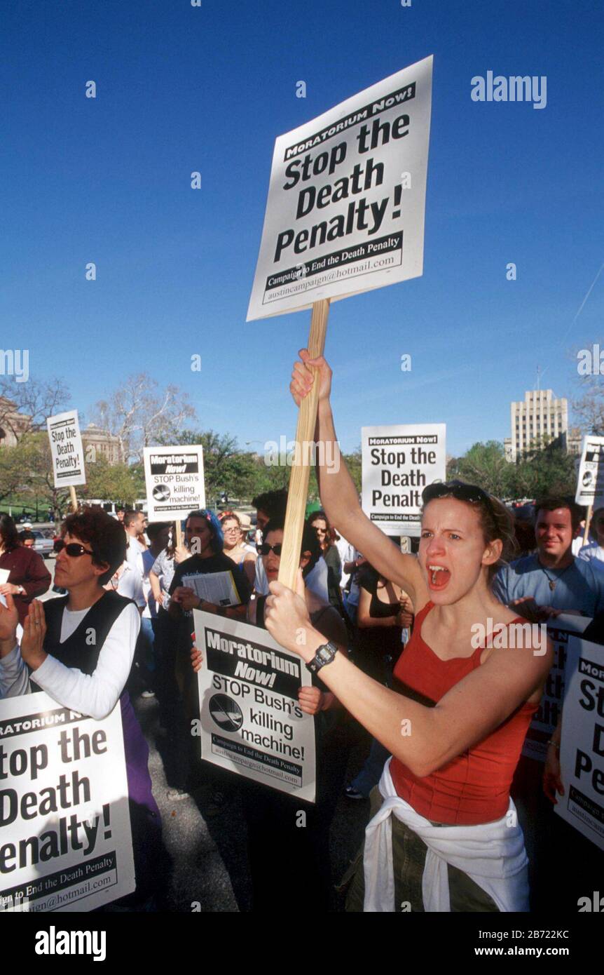 Austin, Texas États-Unis, juin 2000 manifestation contre la peine de mort à la résidence du gouverneur contre l'exécution prochaine de Gary Graham, dont la culpabilité était remise en question par les partisans. ©Bob Daemmrich Banque D'Images