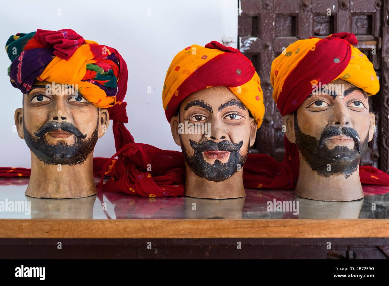 Turbans Bagore-Ki-Haveli Musée Udaipur Rajasthan Inde Banque D'Images