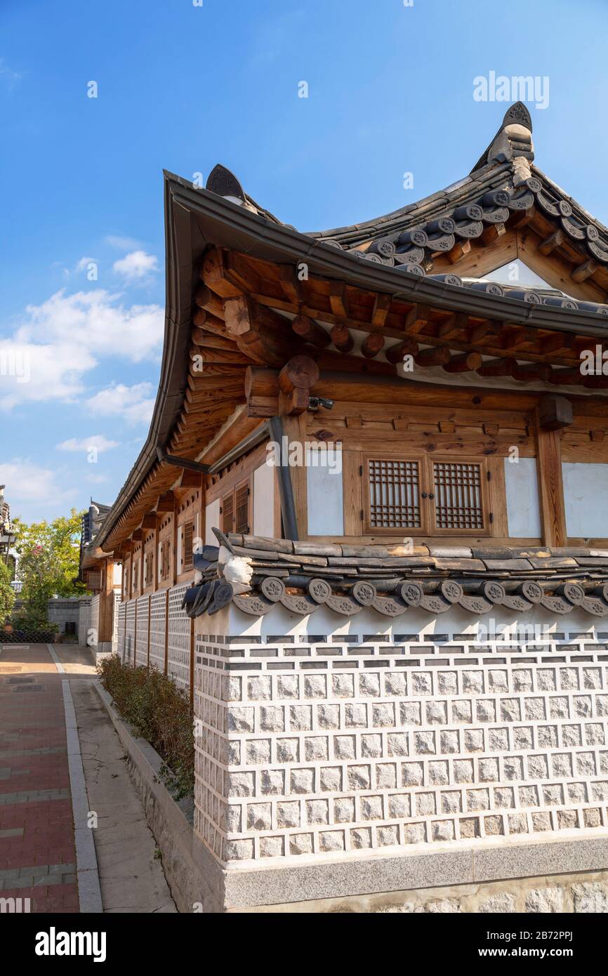 Maisons traditionnelles dans le village de Bukchon Hanok, Séoul, Corée du Sud Banque D'Images