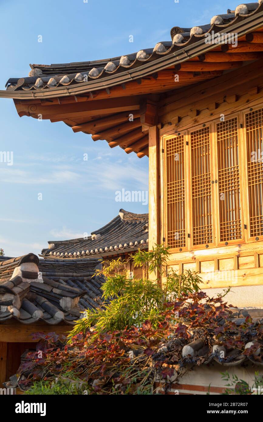 Maisons traditionnelles dans le village de Bukchon Hanok, Séoul, Corée du Sud Banque D'Images