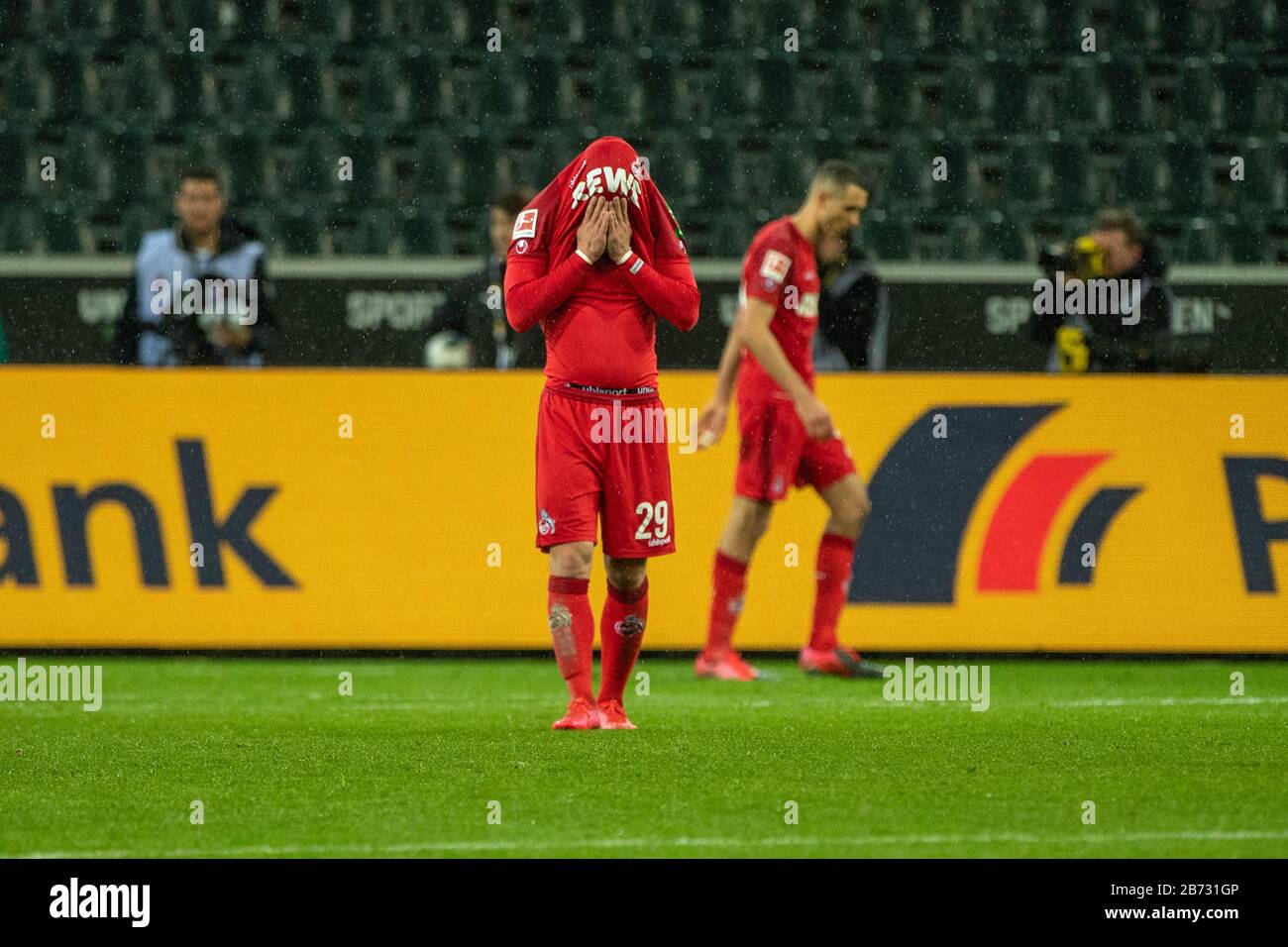 Jan THIELMANN (K) est déçu, déçu, déception, déception, triste, frustré, frustré, frustré, figure entière, football 1. Bundesliga, 21. Matchday, Borussia Monchengladbach (MG) - 1.FC Cologne (K) 2-1, le 11 mars 2020 en Borussia Monchengladbach/Allemagne. | utilisation dans le monde entier Banque D'Images