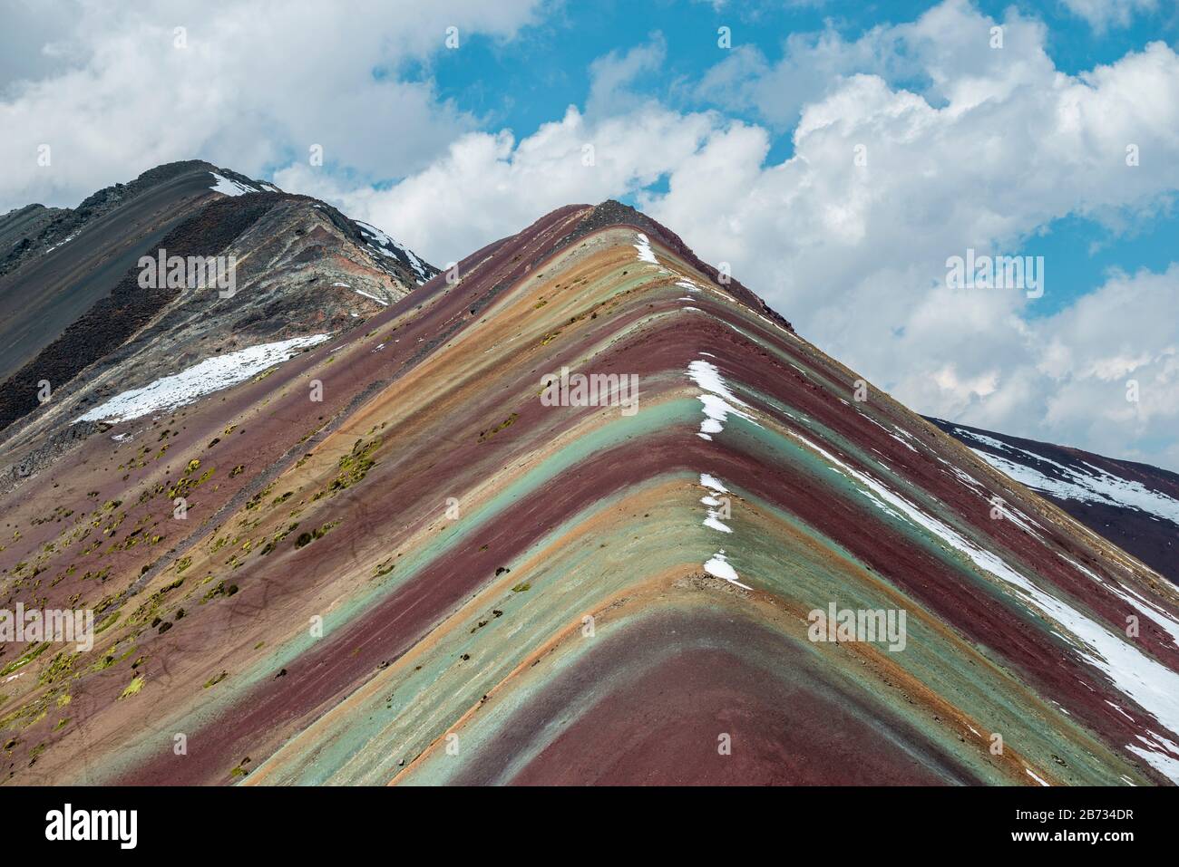 Pittoresque Rainbow Mountain Vinicunca au Pérou par jour ensoleillé Banque D'Images