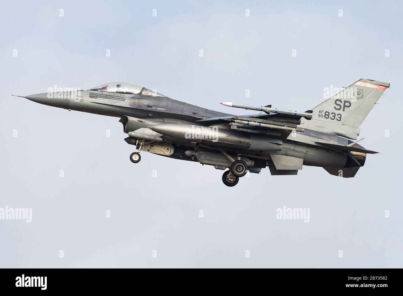 Un avion de chasse F-16 Fighting Falcon du 480ème Escadron de chasse à la base aérienne de Spangdahlem en Allemagne. Banque D'Images