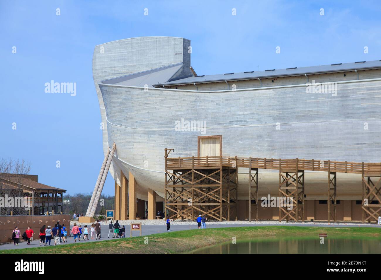 Rencontre Avec Les Arche. Williamstown, KY, USA 04- 14-17 Construit selon les dimensions données dans la Bible.Cette technique moderne émerveille les visiteurs. Banque D'Images