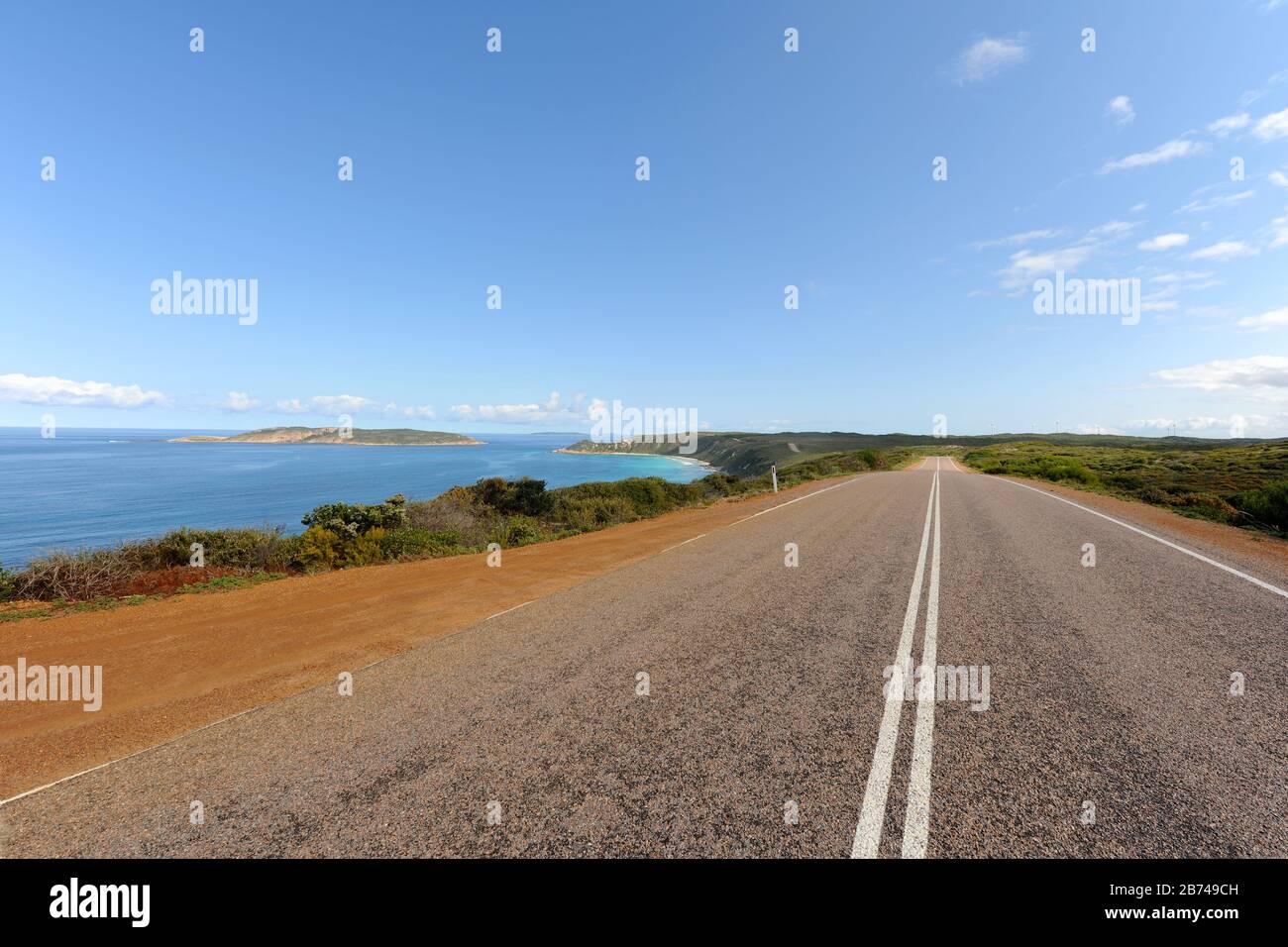 La South Coast Highway, près d'Esperance en direction de Observatory point, Australie occidentale Banque D'Images