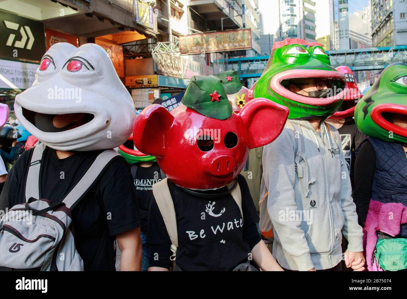 Les manifestants pro-démocratie prennent part à une marche à Hong Kong. Banque D'Images