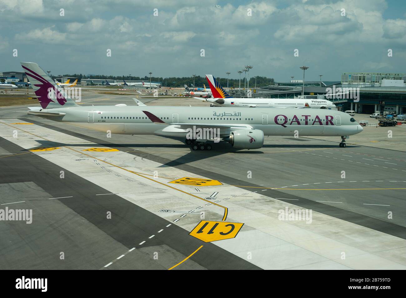Qatar airways a350 1000 Banque de photographies et d’images à haute résolution Alamy
