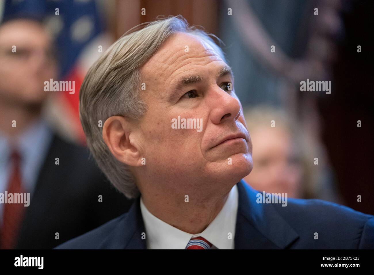 Texas, États-Unis. 13 mars 2020. Texas Gov. Greg Abbott déclare un « désastre » dans l'État lors d'une conférence de presse à son bureau du Capitole à Austin en tant que « attelles du Texas » pour une attaque de cas de coronavirus.Plus Tard dans la journée, le Président Donald Trump a déclaré une urgence nationale alors que les États-Unis continuent de lutter contre la propagation du virus. Crédit: Bob Daemmrich/Alay Live News Banque D'Images
