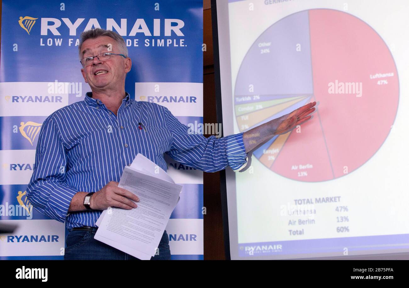 Michael O'Leary, PDG de Ryanair, le 14.09.2017 à Berlin. Ryanair a introduit le calendrier des vols d'été 2018 pour Berlin avec trois nouvelles liaisons. Le chef de Ryanair, O'Leary, a également appelé les électeurs de Berlin à voter "OUI" le 24 septembre 2016 et à préserver Berlin Tegel. [traduction automatique] Banque D'Images