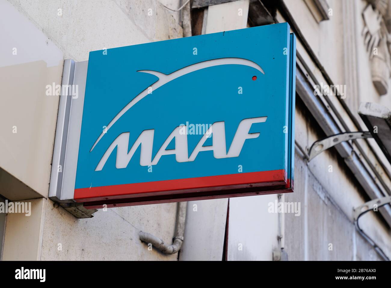 Bordeaux , Aquitaine / France - 12 04 2019 : logo MAAF Sign office store  assurances sur le mur de la boutique Photo Stock - Alamy