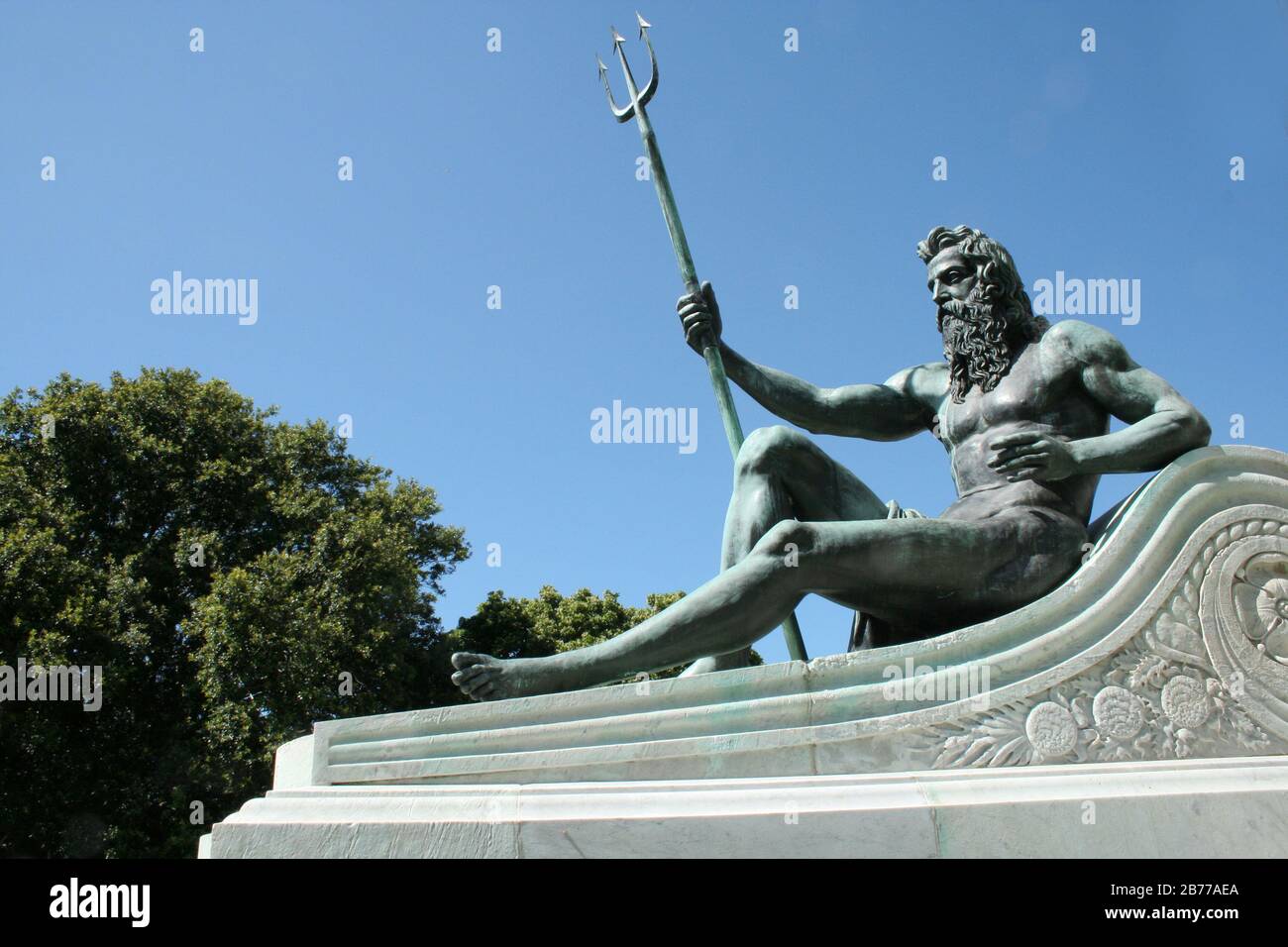 Statue à Neptune, Jardins botaniques royaux, Sydney, Nouvelle-Galles du Sud, Australie. Banque D'Images