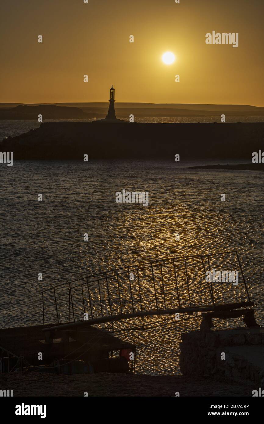 Coucher de soleil sur la Ria de Puerto Deseado, Patagonia Argentine Banque D'Images