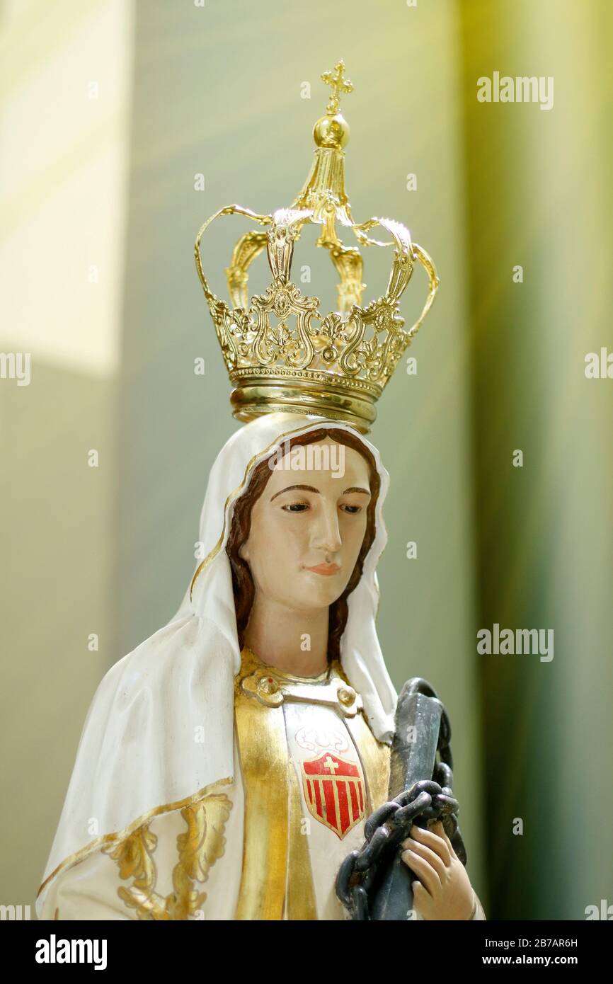 Statue de l'image de notre Dame de Miséricorde ou de notre Dame de Mercedes, une des désignations attribuées à la Vierge Marie dans l'Église catholique, mère Banque D'Images