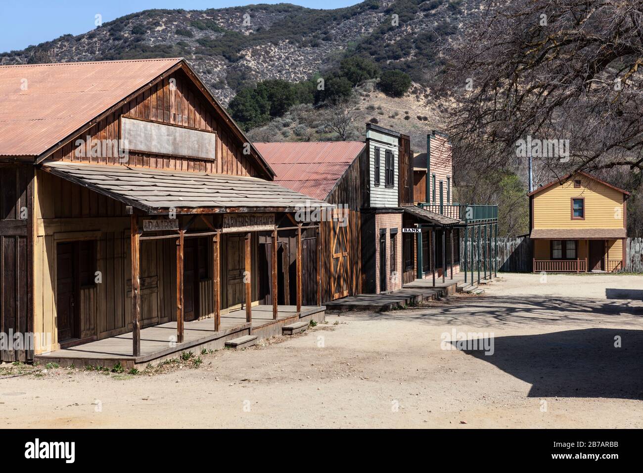 Un film historique rustique est situé dans une rue appartenant au US National Park Service de Paramount Ranch, dans la zone de loisirs nationale des montagnes de Santa Monica. Banque D'Images