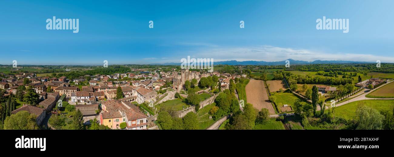 Italie, Lombardie, Château de Ponti sul Mincio Banque D'Images