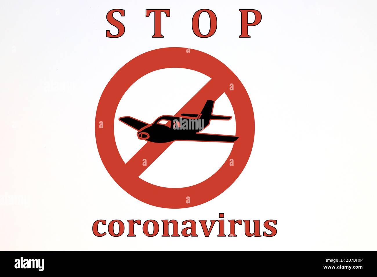 Panneau d'interdiction rouge isolé avec icône d'avion. Concept d'interdiction d'avion avec inscription Stop Coronavirus. Prévention de la pandémie Banque D'Images