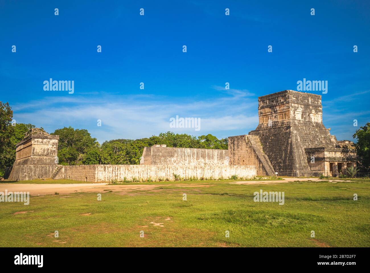 Grand terrain de balle de El Castillo, Chichen Itza, Mexique Banque D'Images