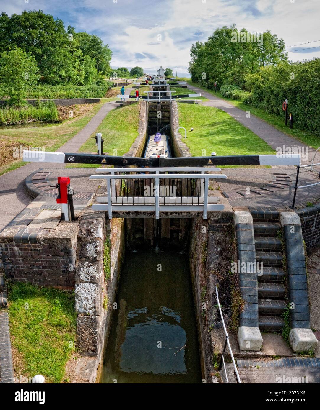 Bateau de plaisance ascendant le Foxton vol des écluses sur le Grand Union Canal Leicester Arm, Leicestershire, Angleterre, Royaume-Uni, Grande-Bretagne, Banque D'Images