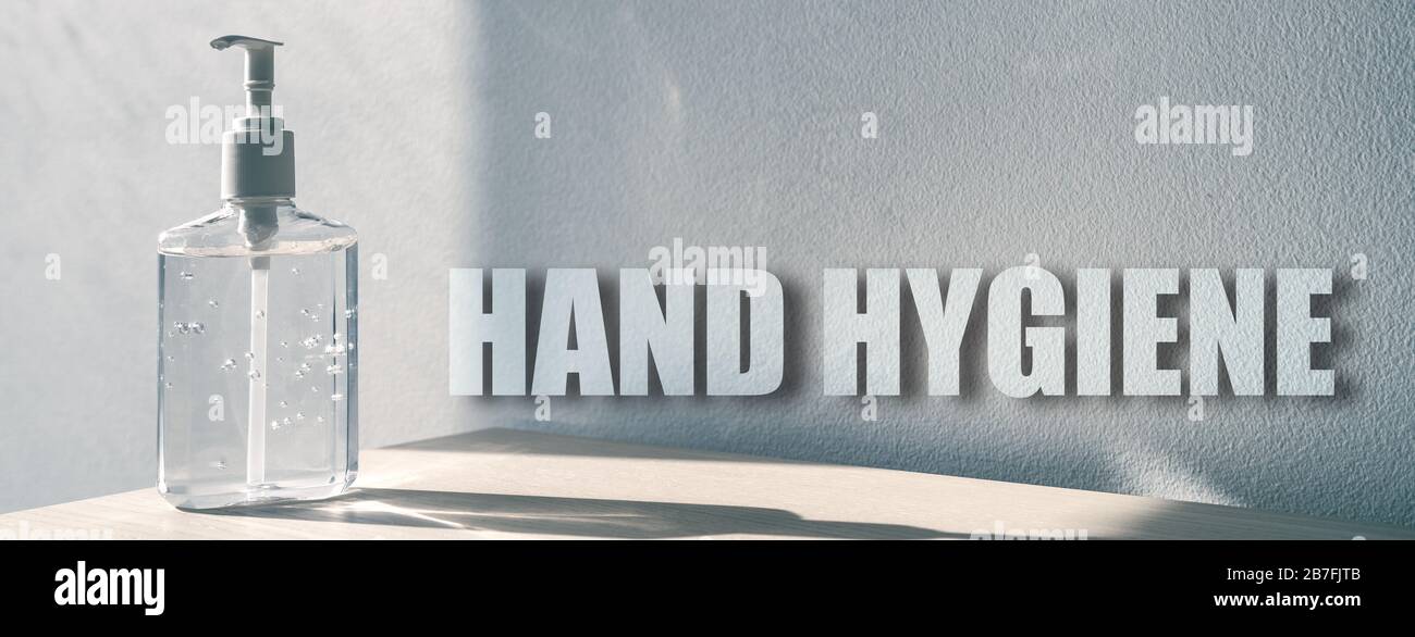 Bandeau d'hygiène des mains pour la prévention du virus corona - mesures appropriées pour garder les mains propres avec de l'aseptisant pour les mains sur gel d'alcool sur fond panoramique. Banque D'Images