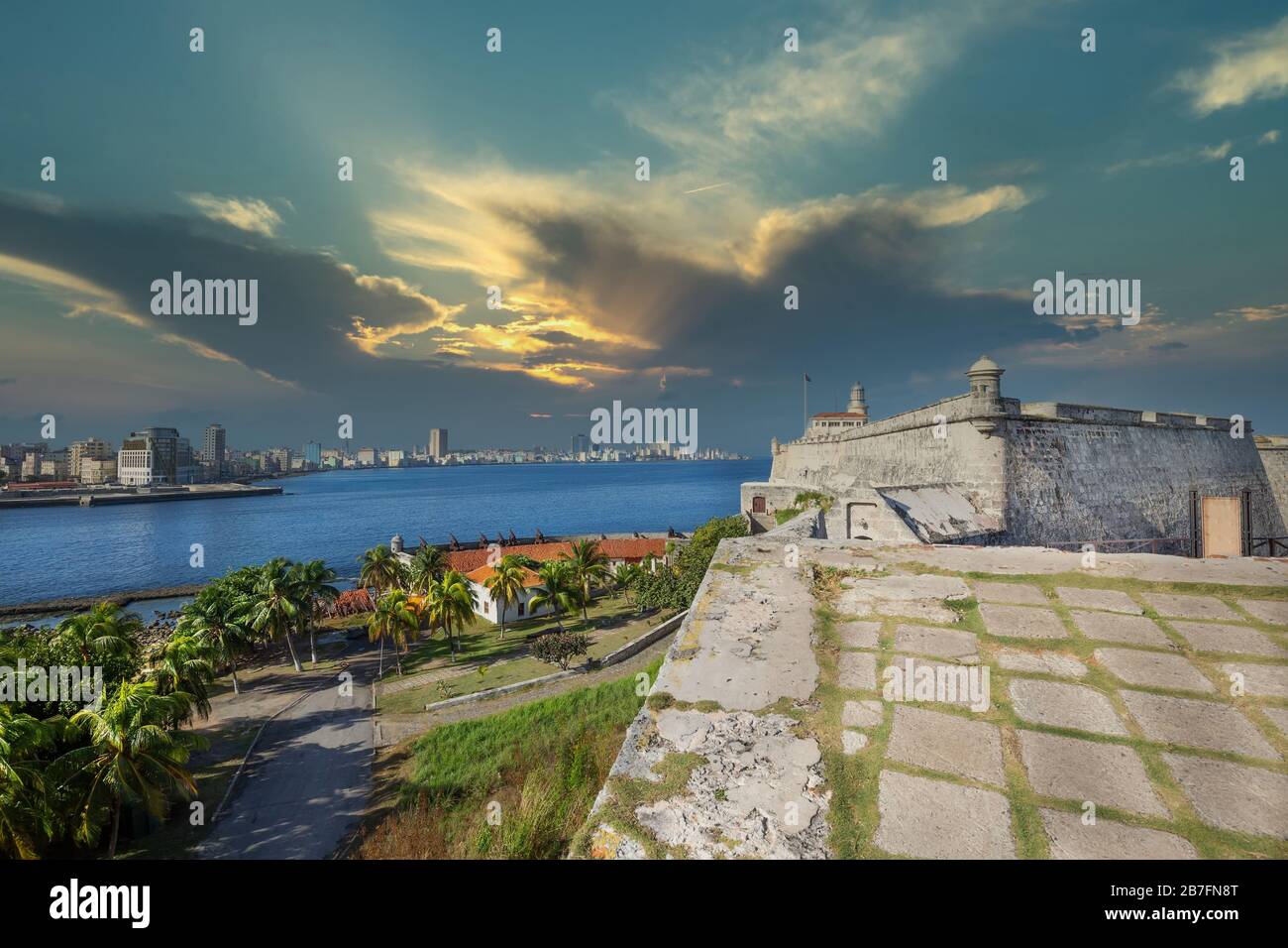 Célèbre château de Morro (Castillo de los Tres Reyes del Morro), forteresse qui garde l'entrée de la baie de la Havane à la Havane, Cuba Banque D'Images