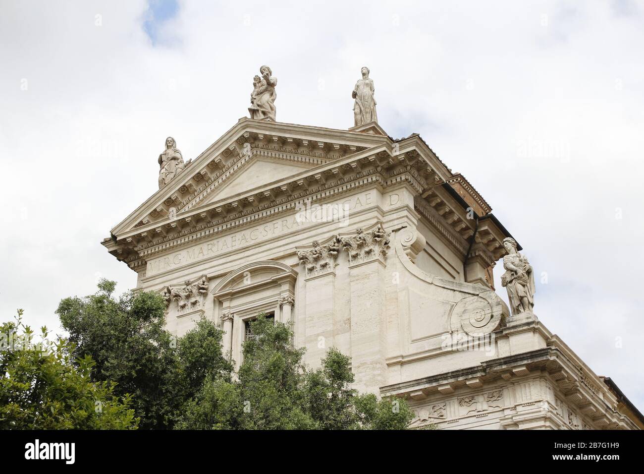 Santa Maria Nova (Santa Francesca Romana) situé à côté du Forum romain de Rome, Italie Banque D'Images