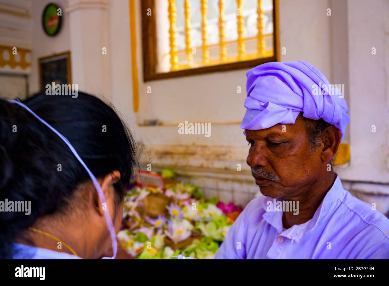 Sri Lanka robes de chambre Anuradhapura Sri Maha Bodhi arbre temple