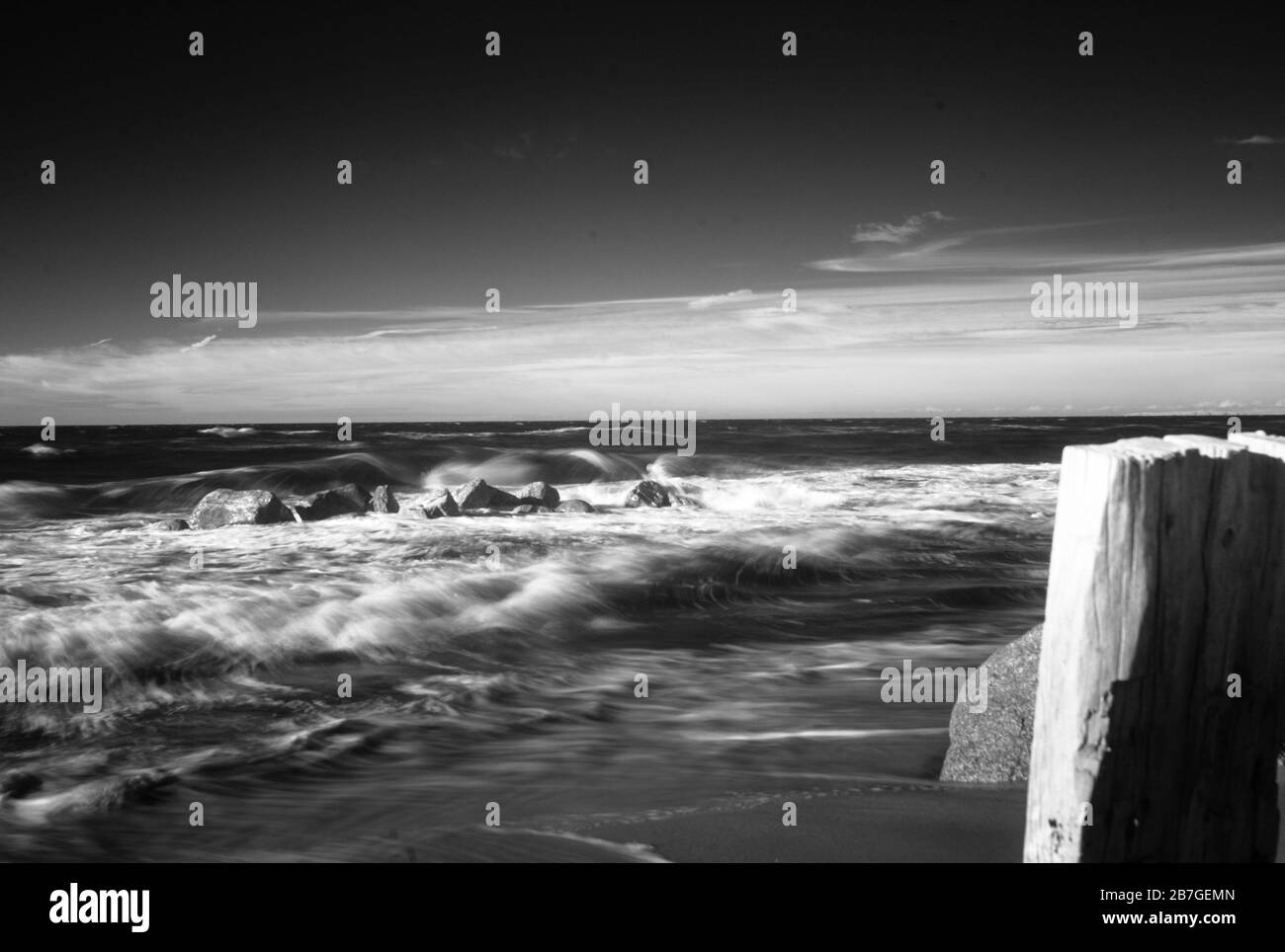 vagues sur la plage infrarouge Banque D'Images