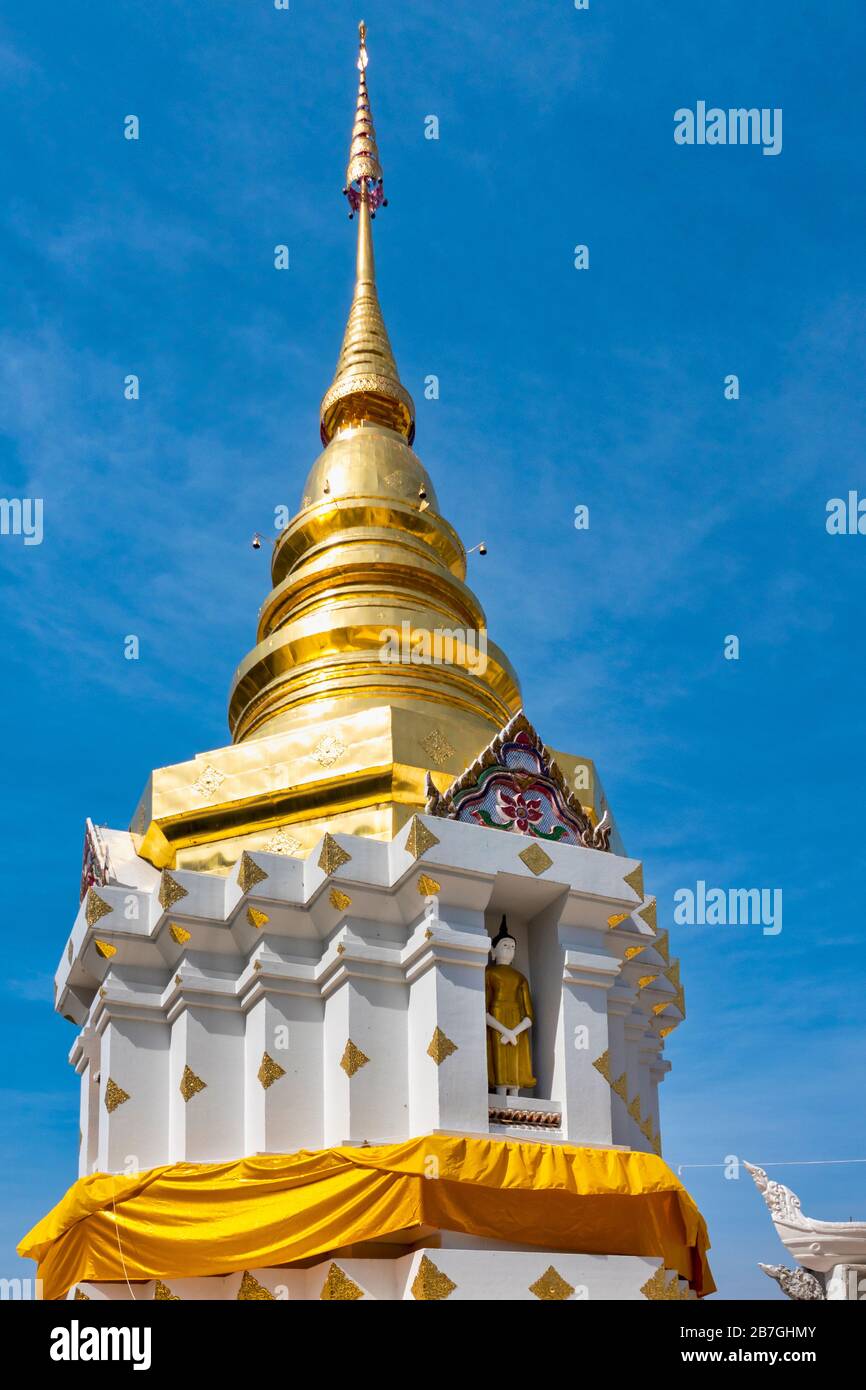 Chedi dans Wat si Umong Kham, Phayao, Thaïlande Banque D'Images