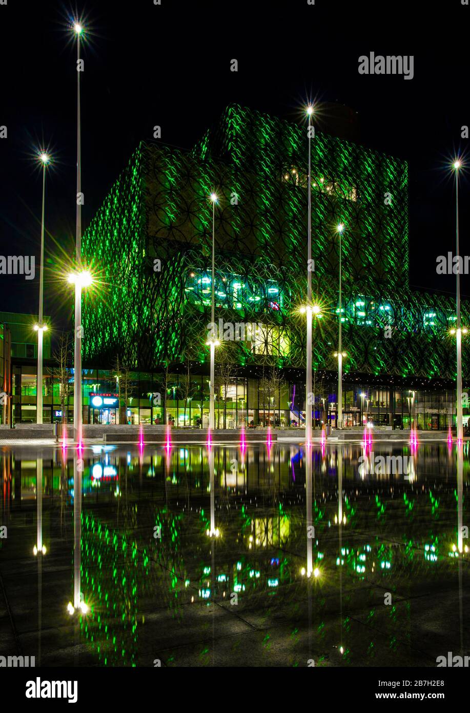La Bibliothèque de Birmingham s'associe à la campagne Global Greenings de Tourism Ireland pour marquer la St Patrick's Day, qui se tiendra le mardi 17 mars. Banque D'Images