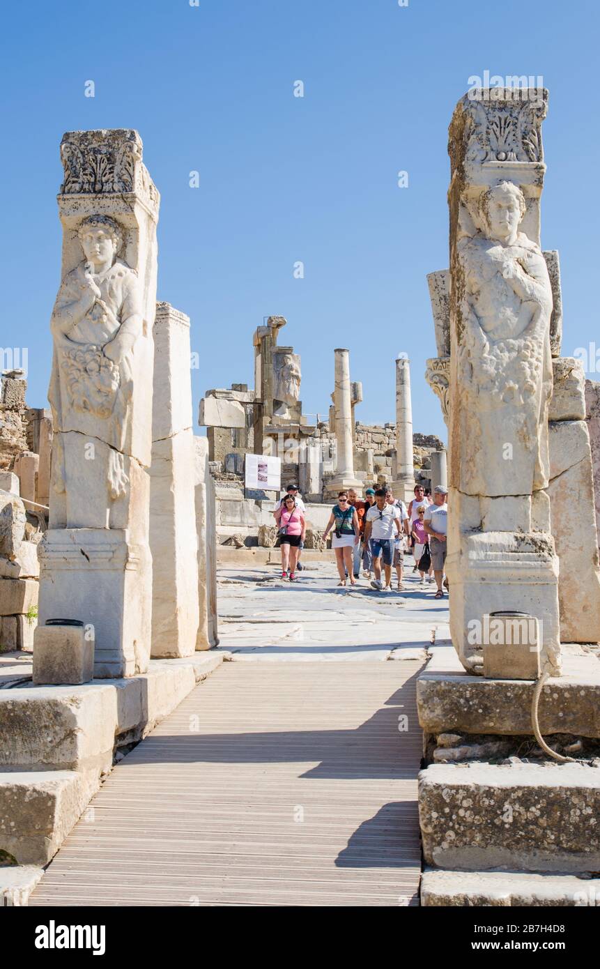 Ephesus, Turquie - 1er octobre 2015 : ruines anciennes de la ville Banque D'Images