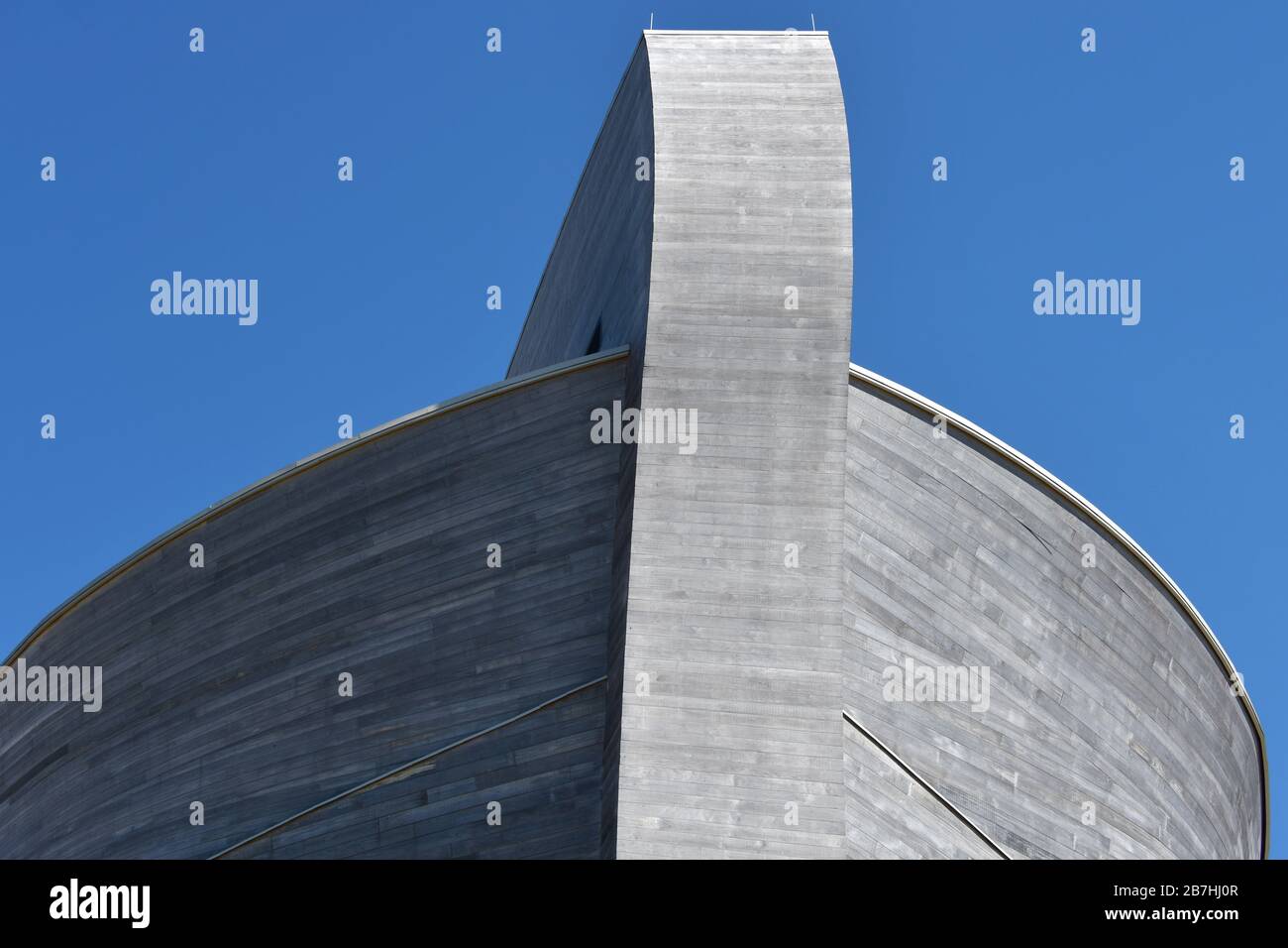 Arche de rencontrer. Williamstown, KY, USA 10- 05-19 construit selon les dimensions données dans la Bible.Cette merveille d'ingénierie moderne. visiteurs étonne Banque D'Images