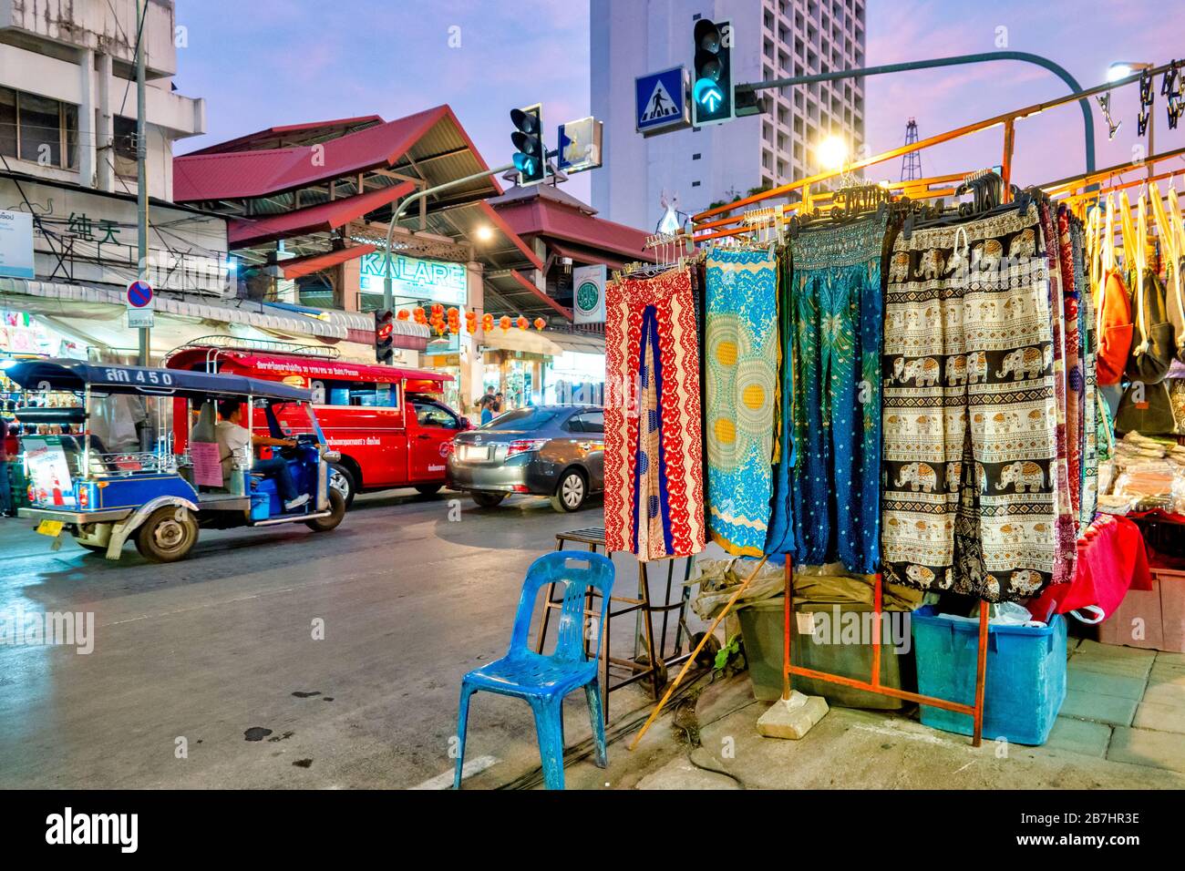 Bazar nocturne de Chiang Mai, Chiang Mai, Thaïlande Banque D'Images Bazar nocturne de Chiang Mai, Chiang Mai, Thaïlande Banque D'Images