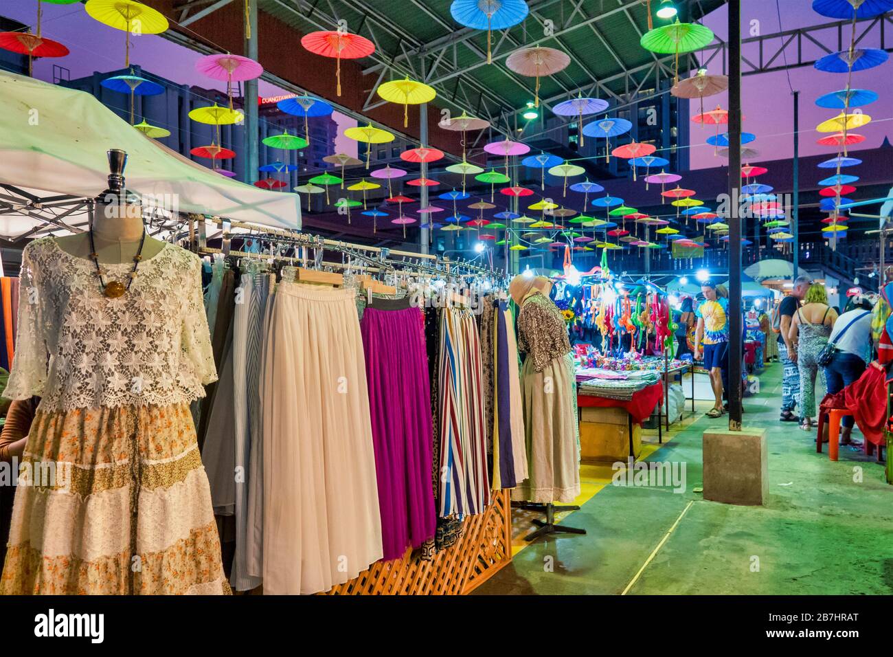 Bazar nocturne de Chiang Mai, Chiang Mai, Thaïlande Banque D'Images Bazar nocturne de Chiang Mai, Chiang Mai, Thaïlande Banque D'Images